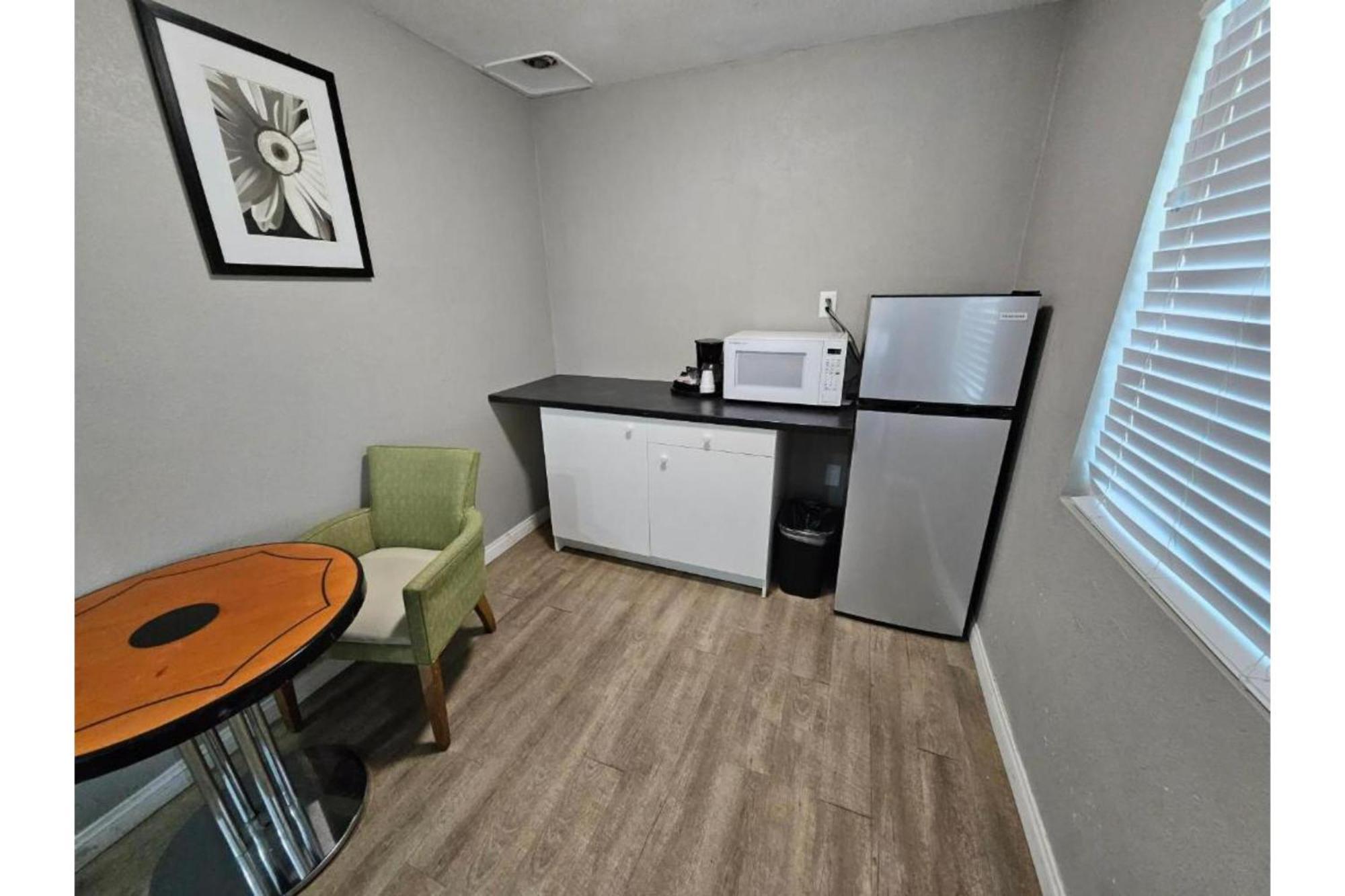 Hotel Ridgecrest An Extended Stay Studio Екстериор снимка